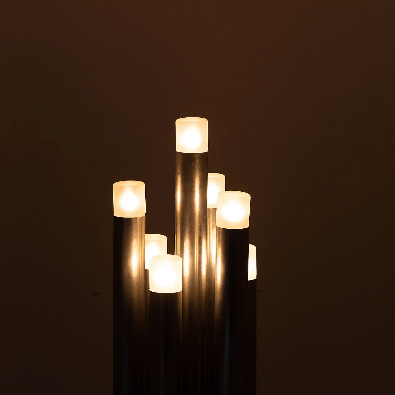 Lampada da terra a sette luci in metallo cromato e vetro satinato, anni '70 7