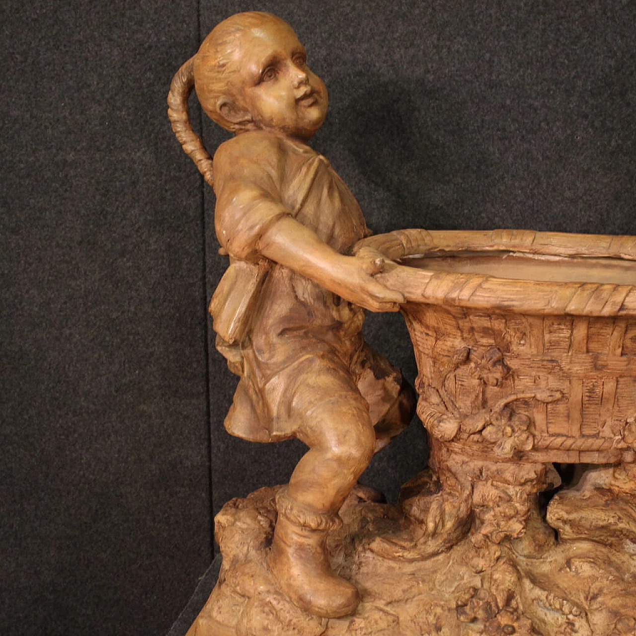 Scultura in terracotta di vaso e bambini di Goldscheider Wien 5
