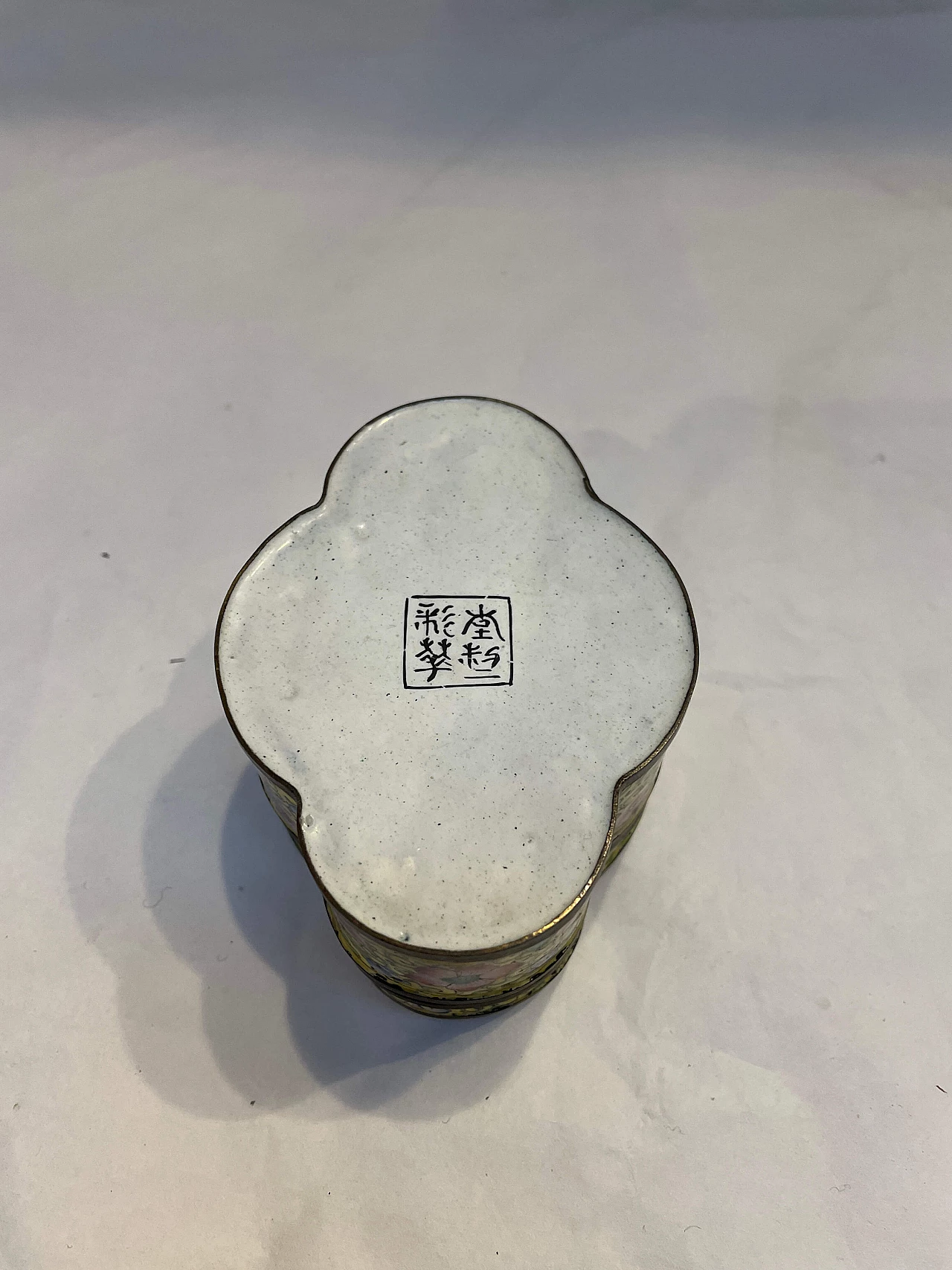 Chinese cloisonné enameled metal box 5