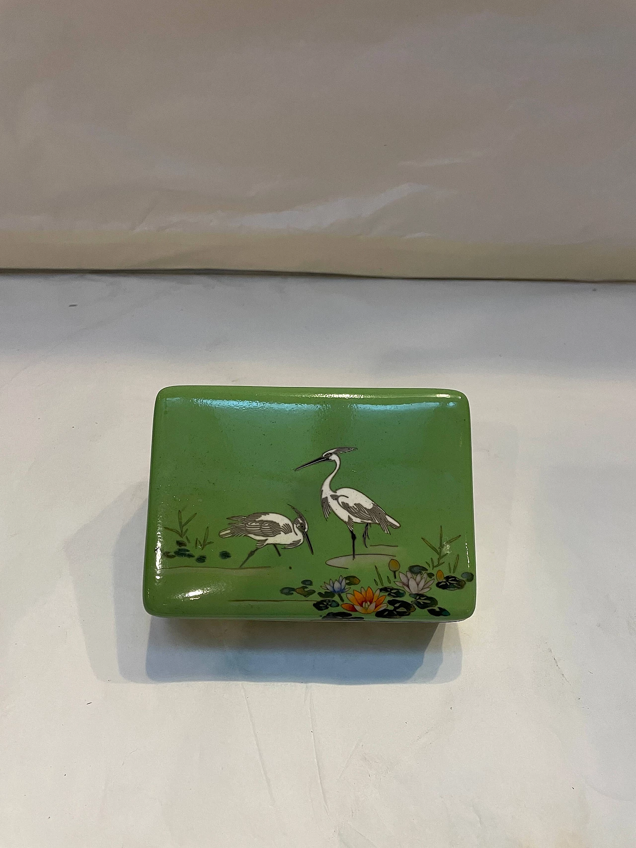 Japanese cloisonné enameled metal box with herons, 19th century 1