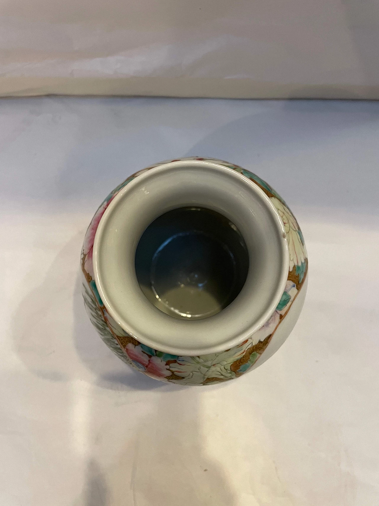 Vaso Qianlong in ceramica smaltata, 1770 9