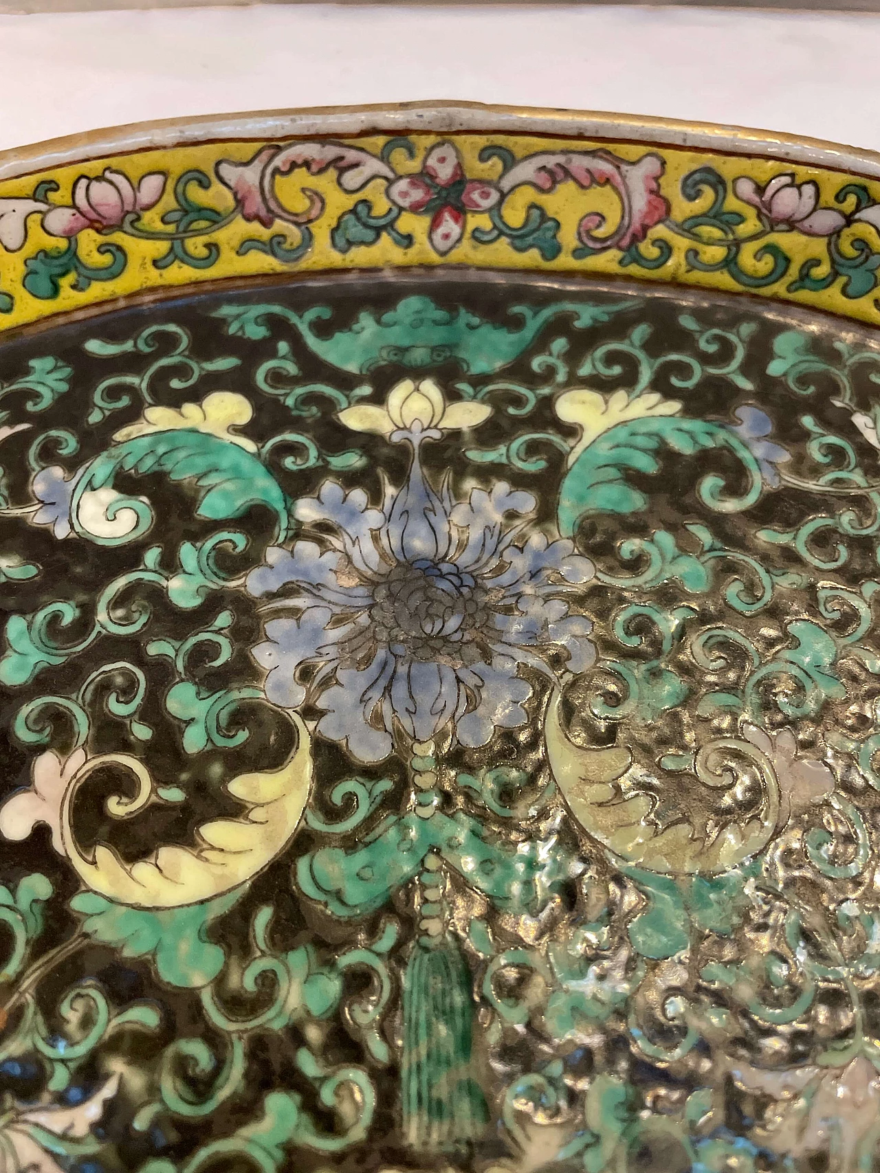 Chinese ceramic plate, green family, circa 1800s 4