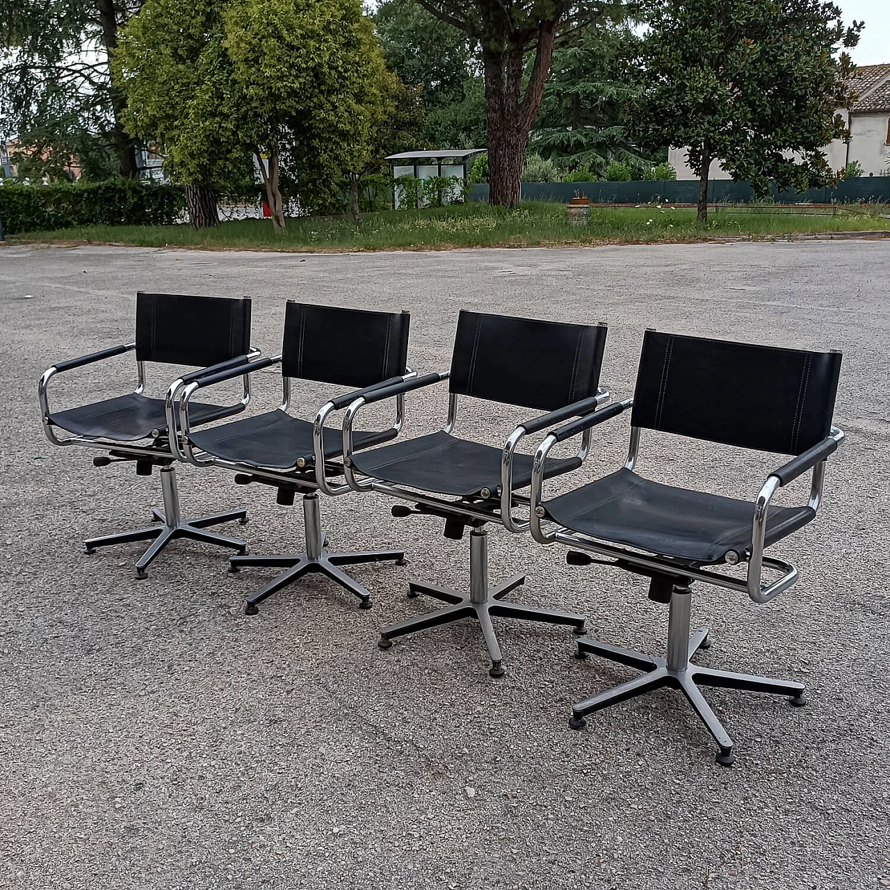 4 Metal and leather armchairs in the style of Mart Stam, 1980s 2