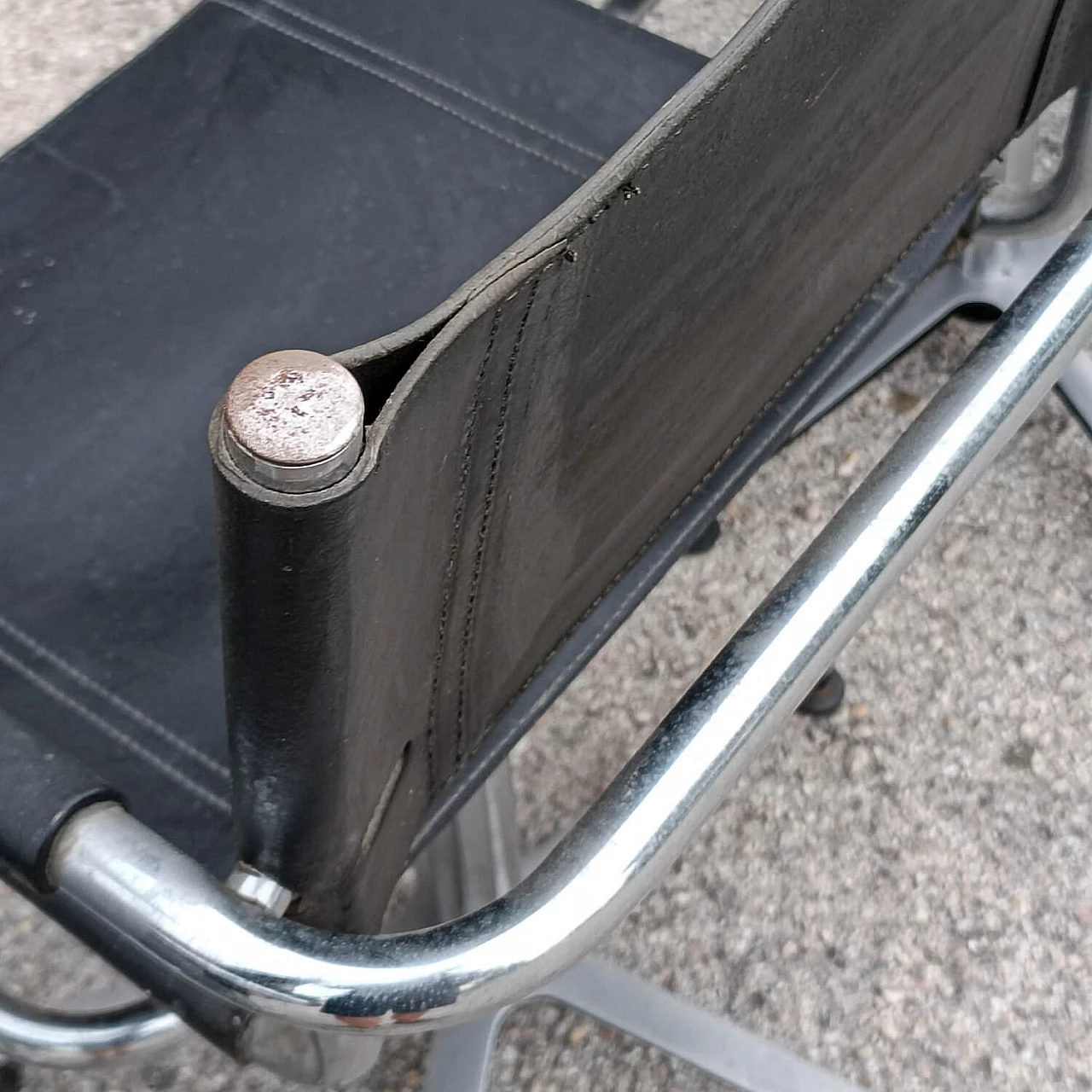 4 Metal and leather armchairs in the style of Mart Stam, 1980s 4