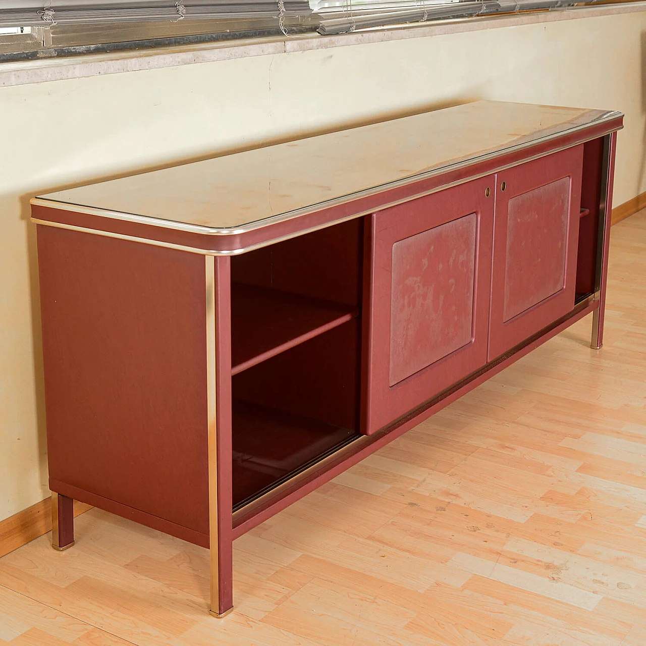 Burgundy leatherette, glass and metal sideboard by Umberto Mascagni 5
