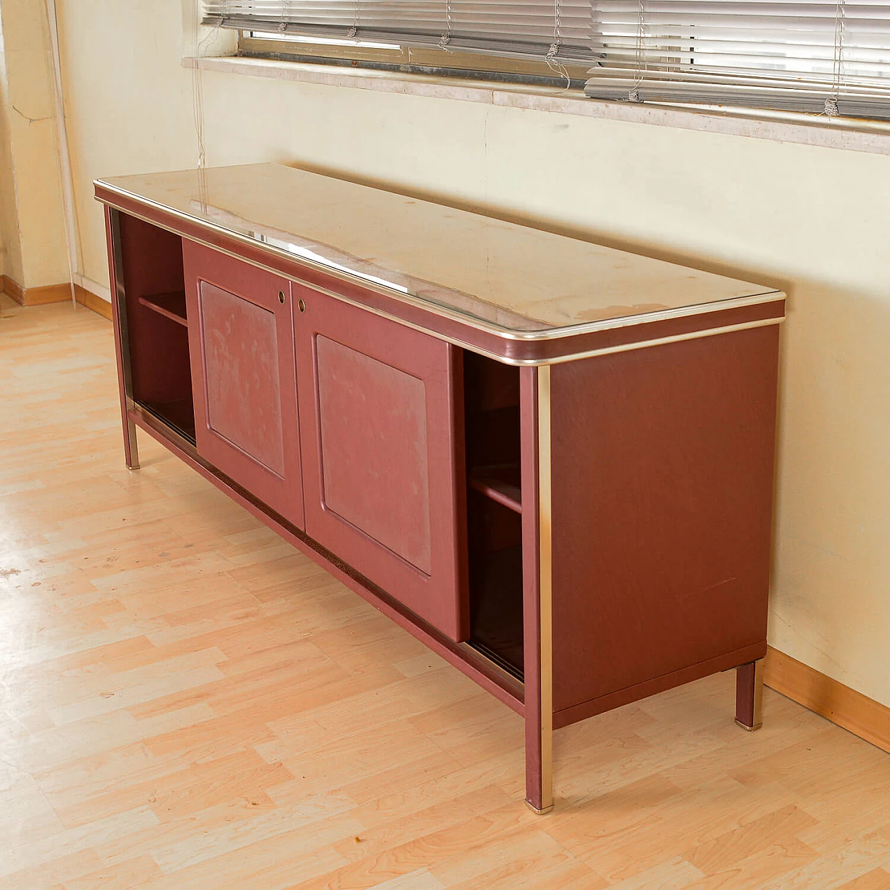 Burgundy leatherette, glass and metal sideboard by Umberto Mascagni 6