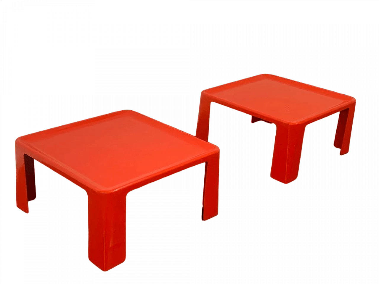 Pair of Amanta coffee tables in fibreglass by Mario Bellini for C&B Italia, 1970s 15