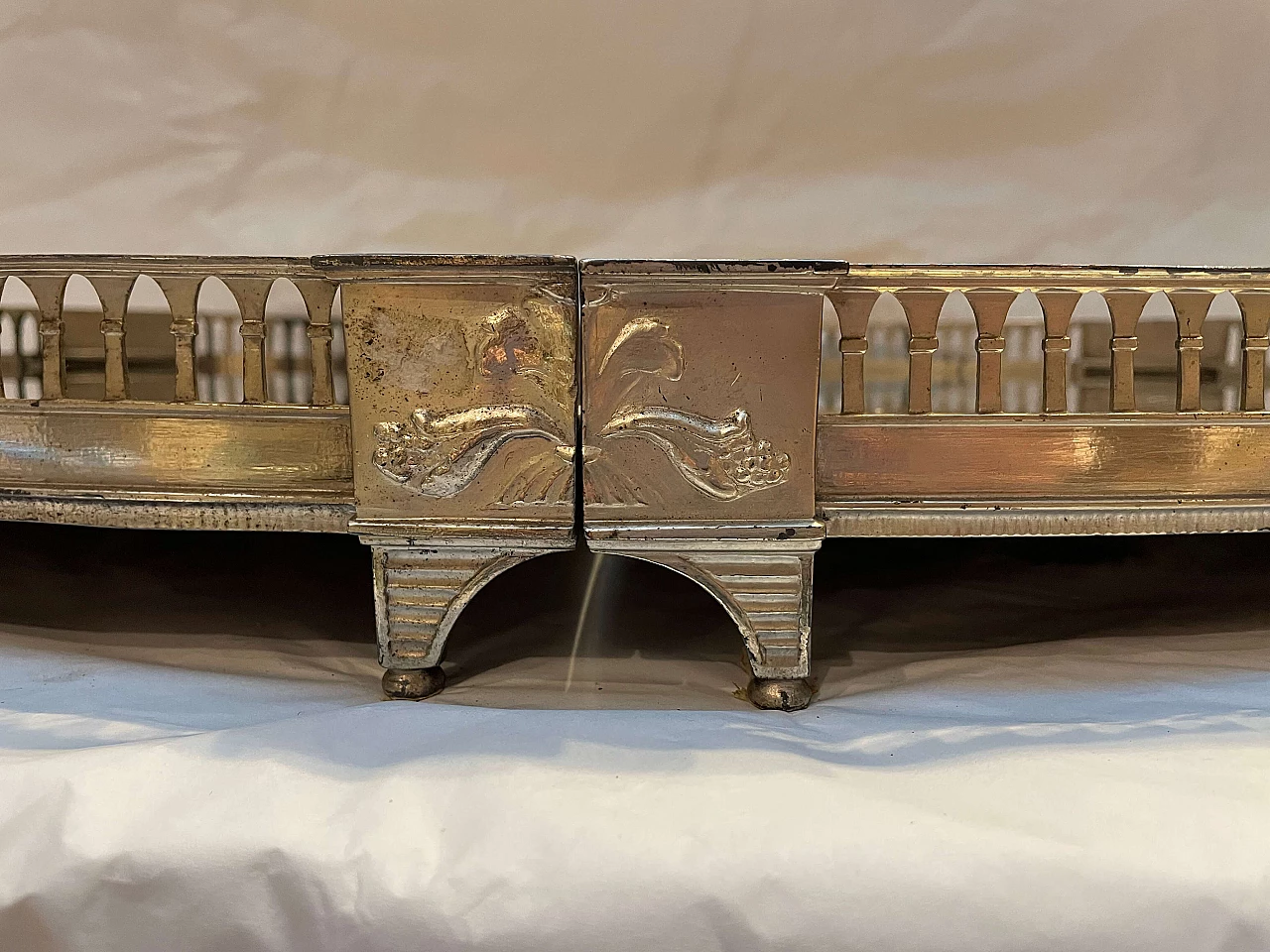 Centrotavola francese in metallo argentato e specchio, fine '700 5