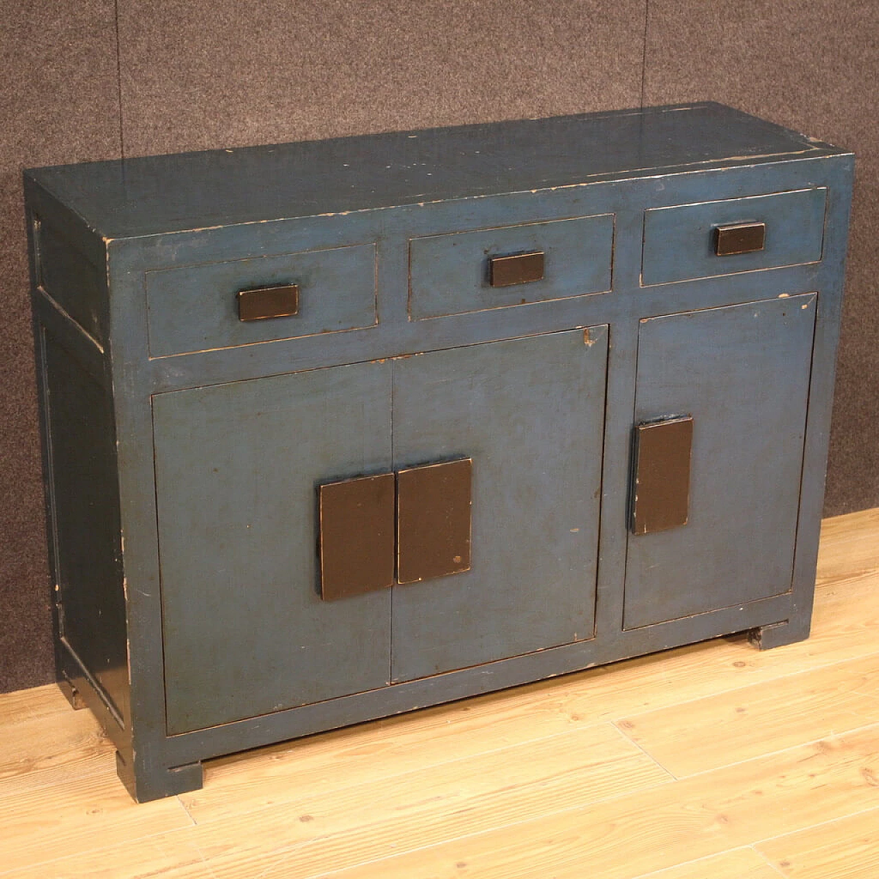 Chinese blue lacquered exotic wood sideboard, 1980s 1