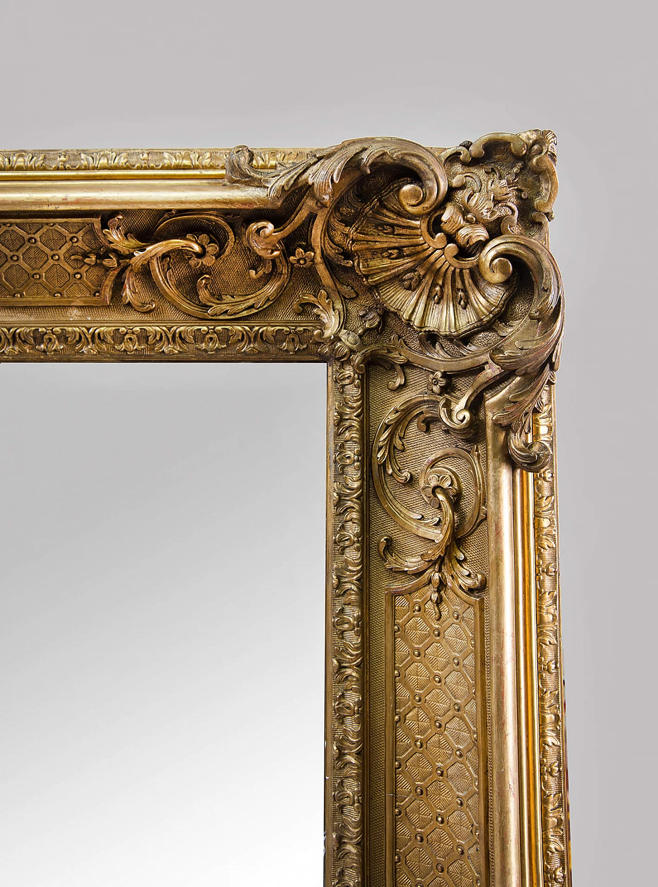 Specchiera Napoleone III in legno dorato e intagliato, '800 2