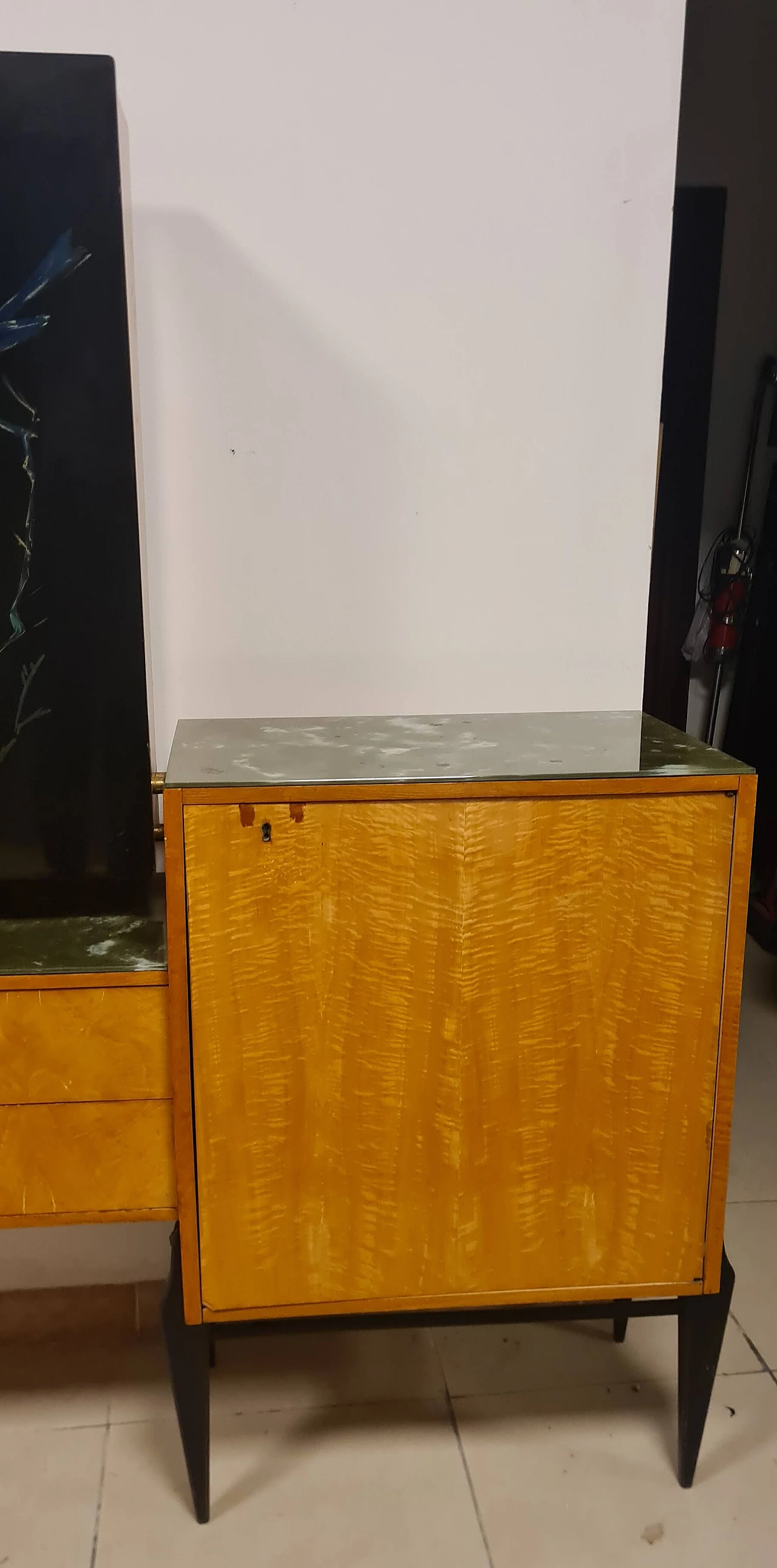 Credenza in legno con mobile bar ad ante decorate, anni '50 5