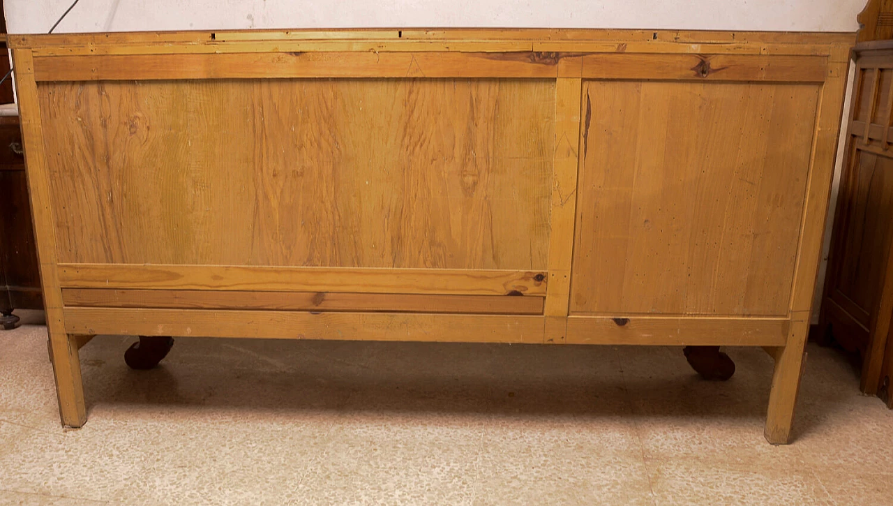 Credenza in radica di noce con vetri scorrevoli, anni '60 6