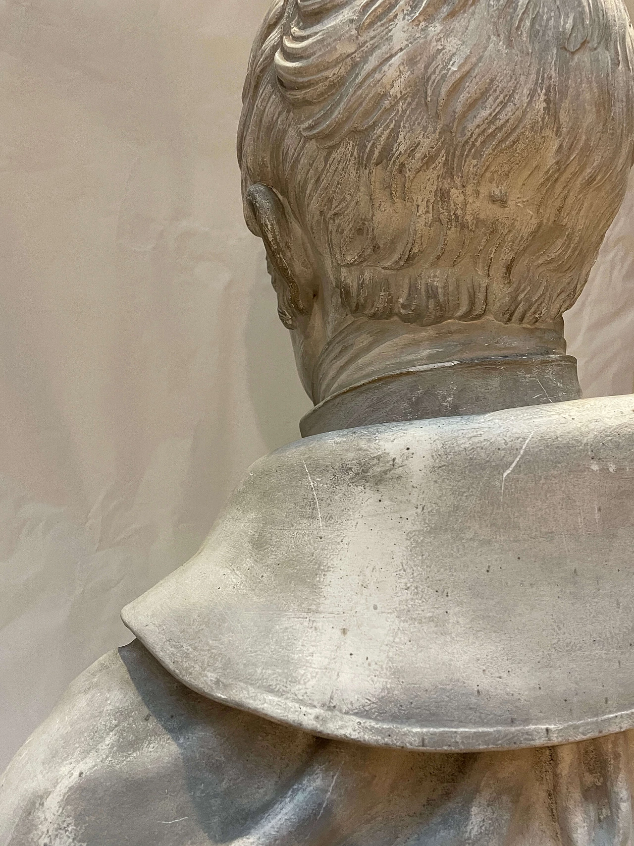 Plaster bust of a Lombard gentleman, 19th century 10