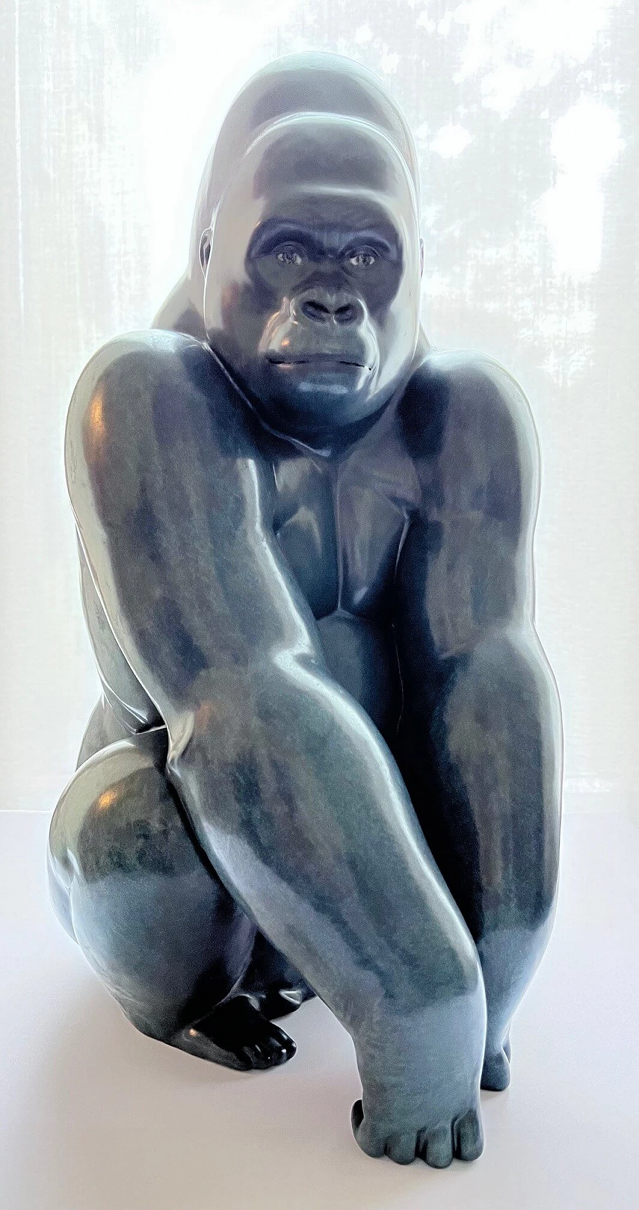Scultura gorilla in gres di Marco Antonio Noguerón per Lladró, anni 2000 1