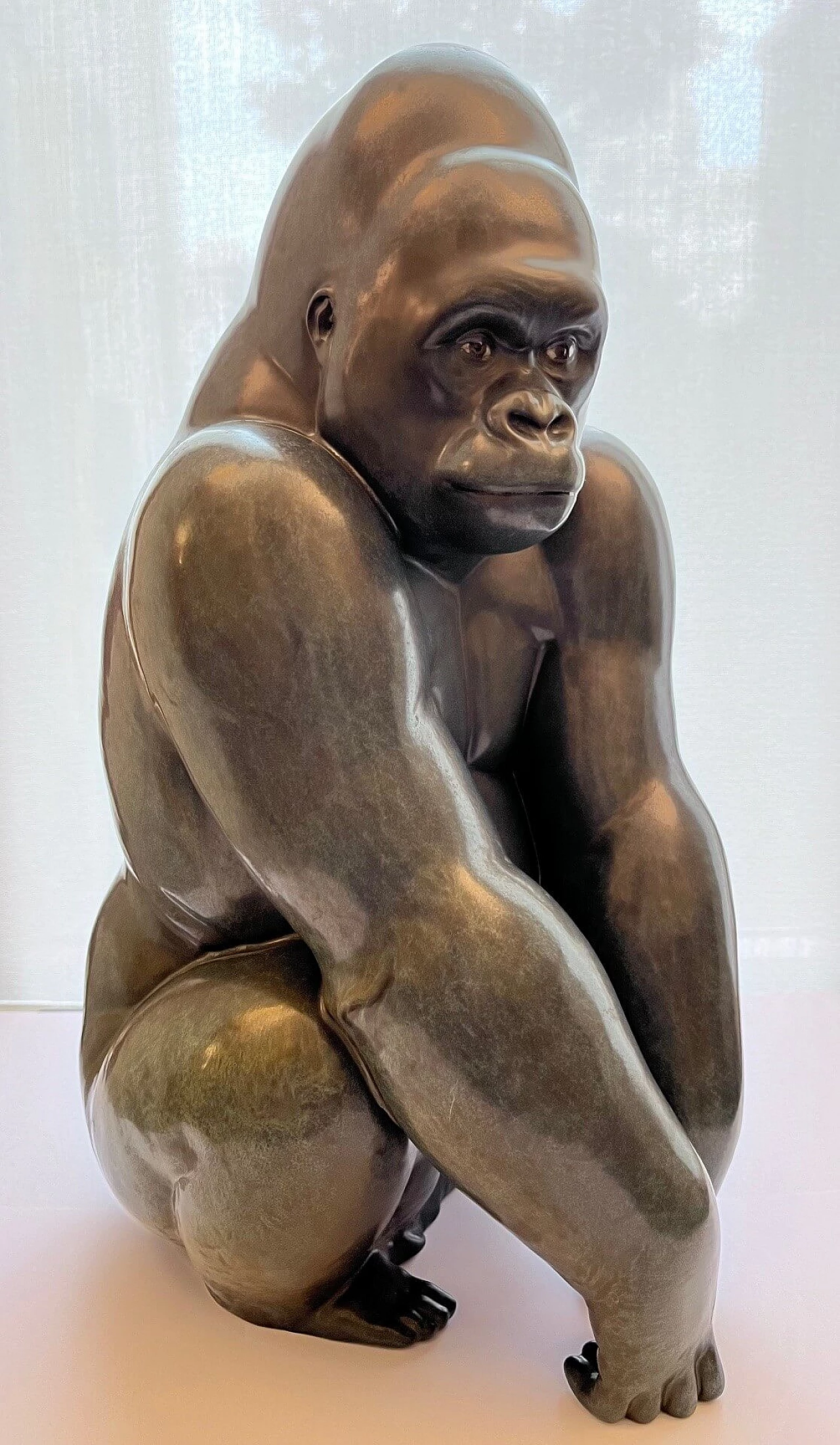 Scultura gorilla in gres di Marco Antonio Noguerón per Lladró, anni 2000 8