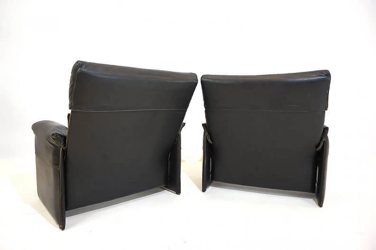 Pair of leather armchairs by Giovanni Offredi for Saporiti Italia, 1970s 13