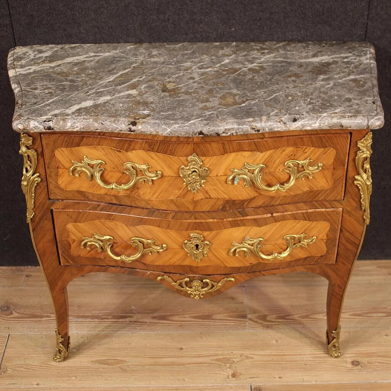 Two-drawer dresser in wood with marble top, mid-18th century 5