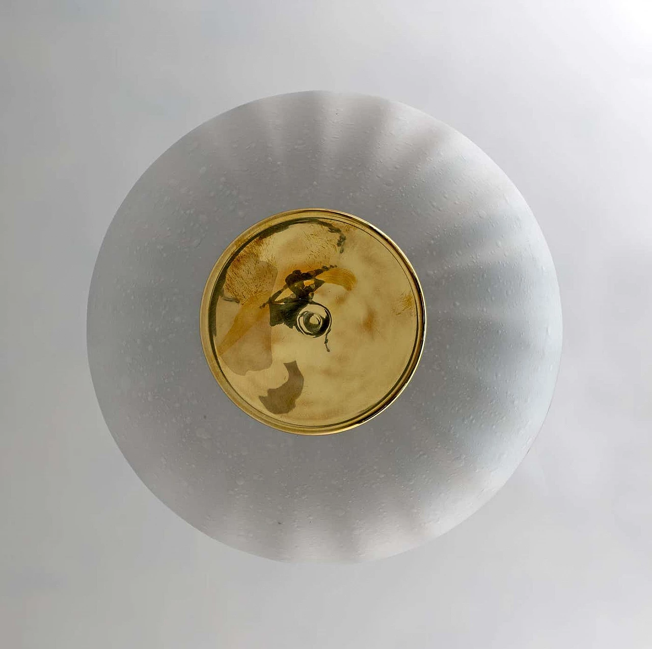 Plafoniera in vetro di Murano pulegoso e ottone, anni '70 6