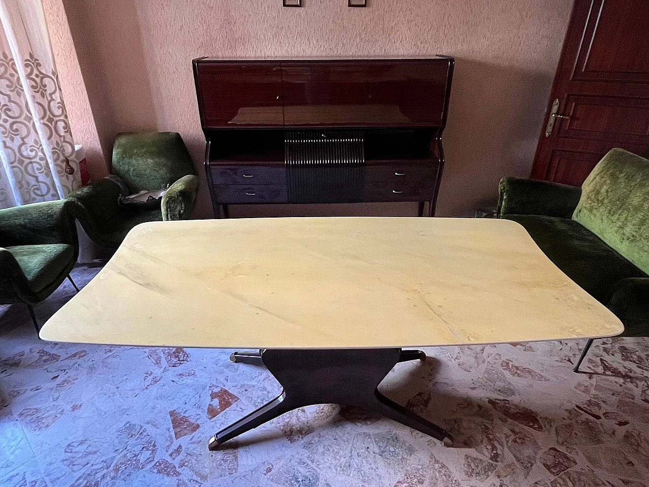 Wooden table with marble top attributable to Osvaldo Borsani, 1950s 4