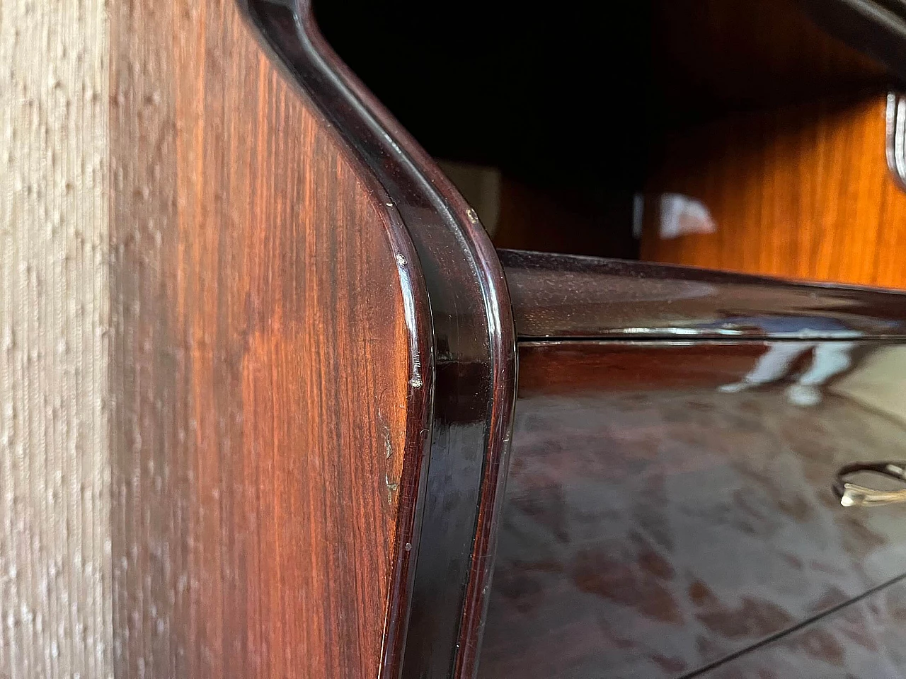 Wooden sideboard with bar cabinet in the style of Osvaldo Borsani, 1950s 3