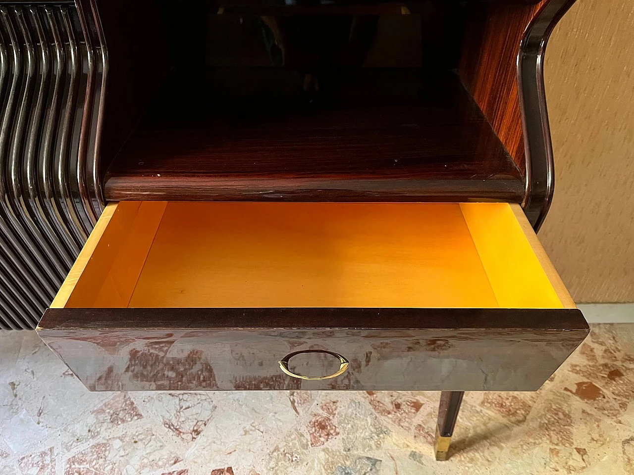 Wooden sideboard with bar cabinet in the style of Osvaldo Borsani, 1950s 6