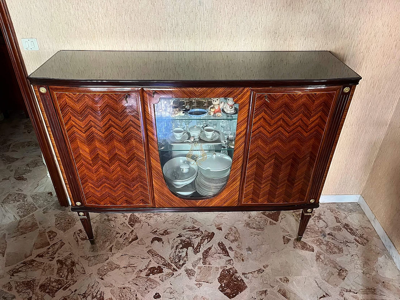 Credenza in legno con applicazioni in ottone nello stile di Paolo Buffa, anni '50 2