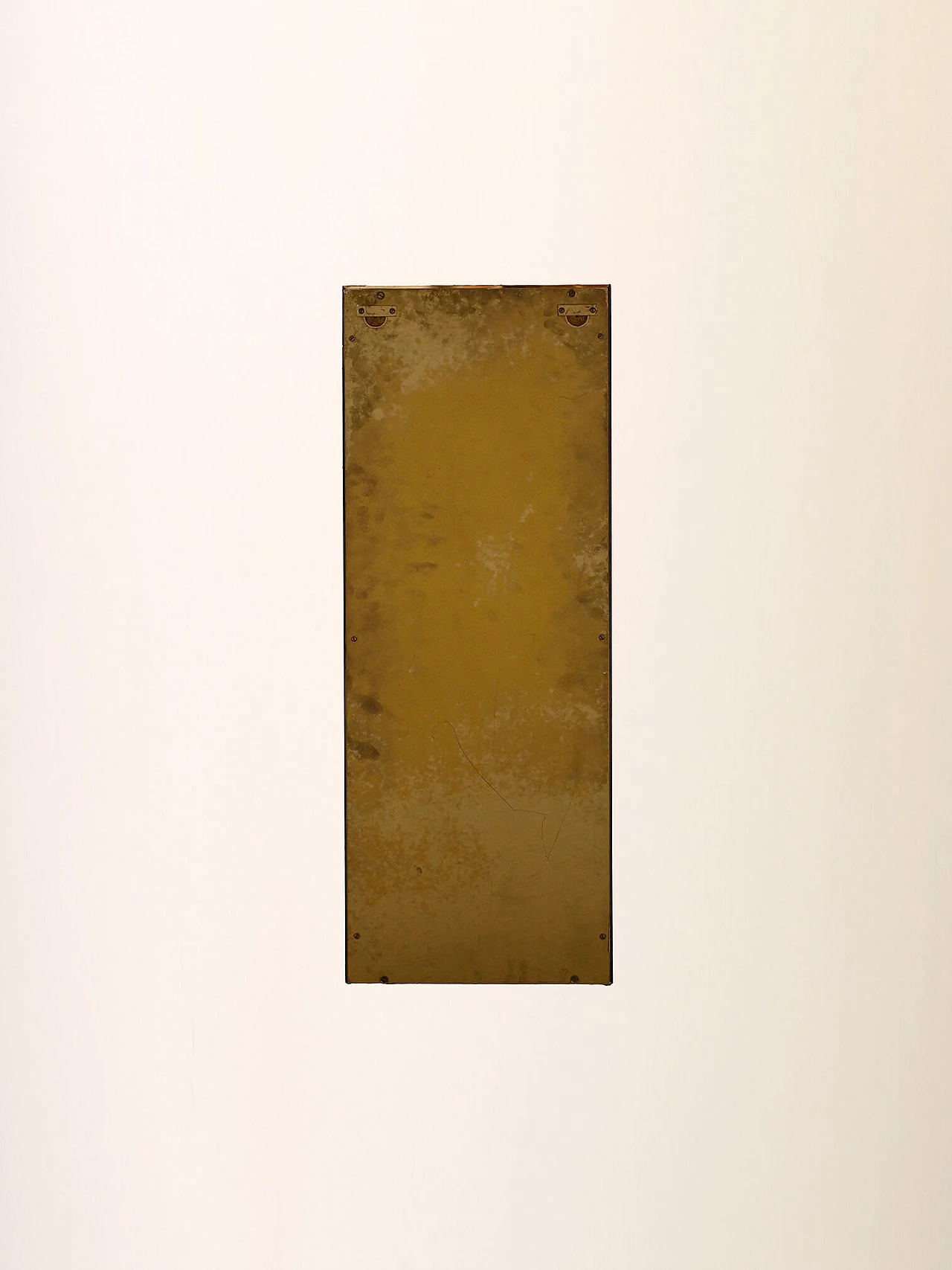 Specchio rettangolare con cornice in metallo dorato e nero, anni '50 9