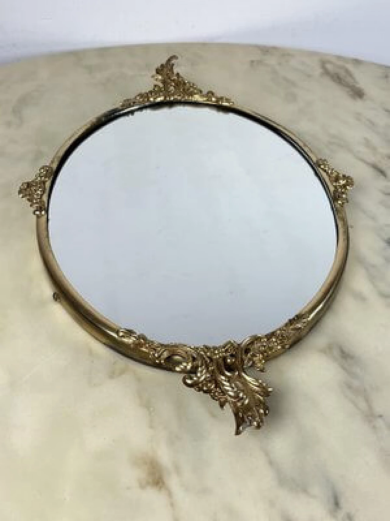Specchio con cornice in ottone, anni '60 2