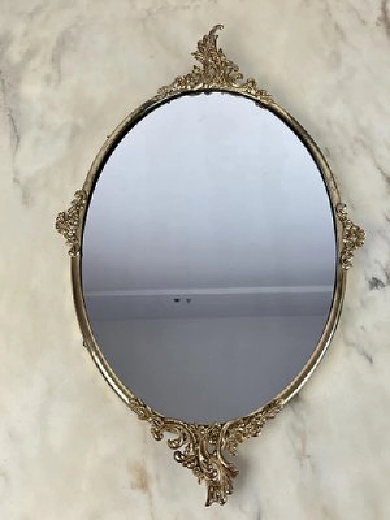 Specchio con cornice in ottone, anni '60 6