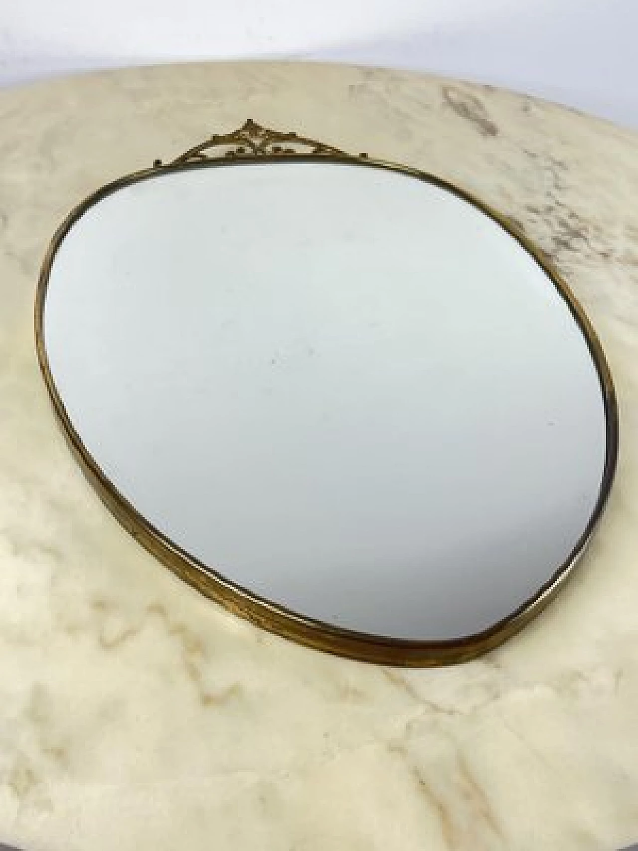 Specchio da parete con cornice in ottone, anni '60 12
