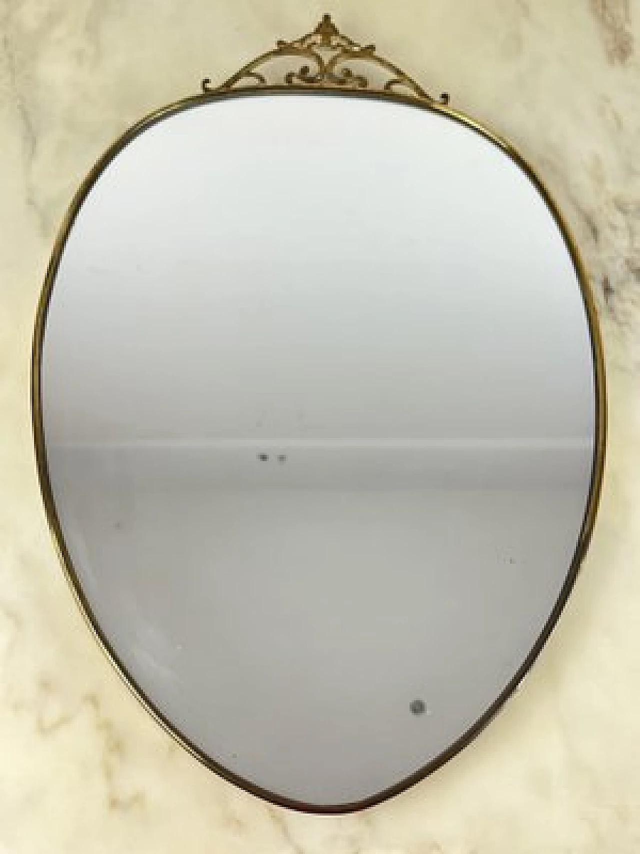 Specchio da parete con cornice in ottone, anni '60 13