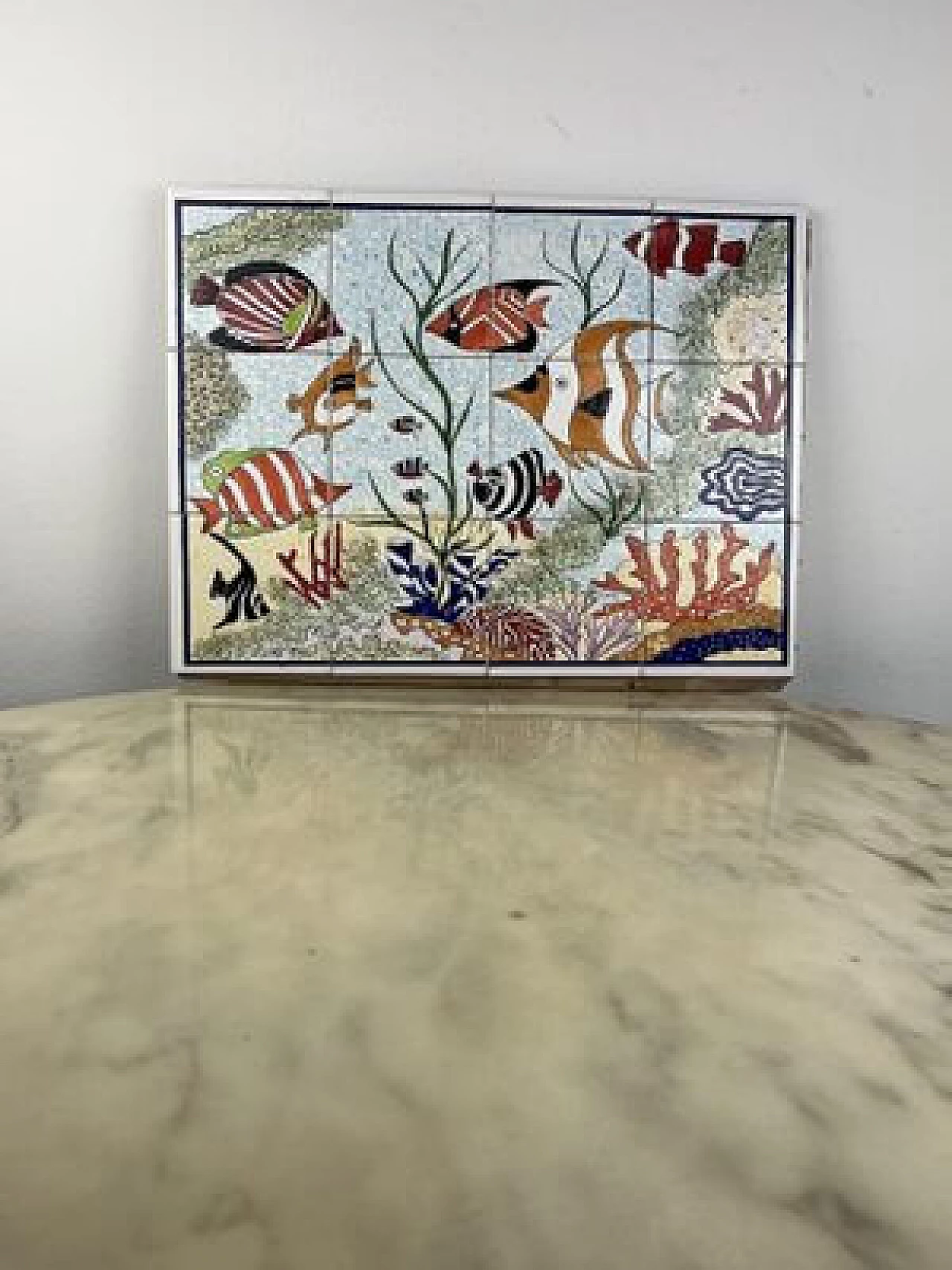 Pannello in ceramica decorata a mano con pesci, anni '80 6