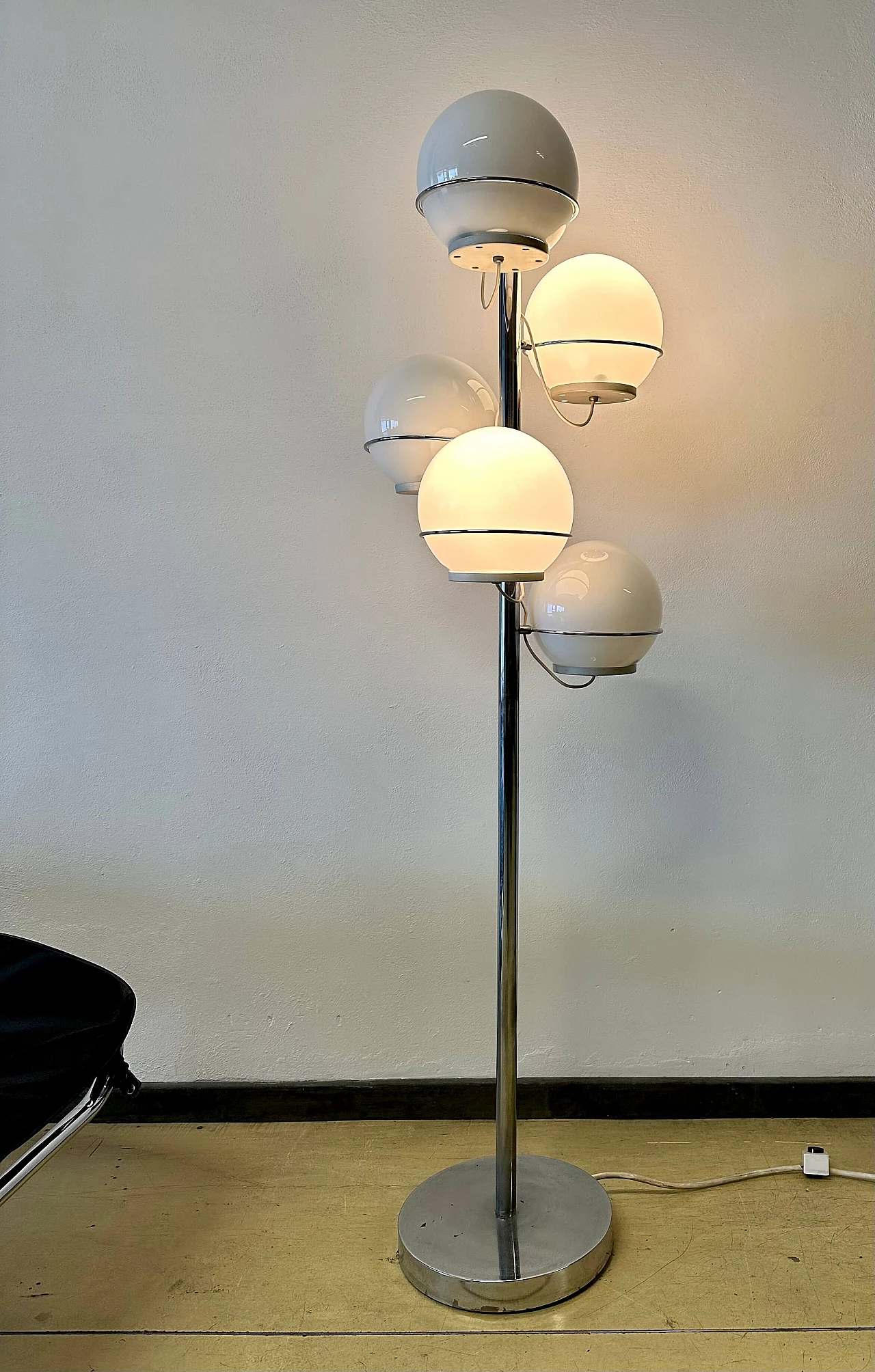 Lampada da terra a cinque luci in acciaio e vetro, anni '70 6