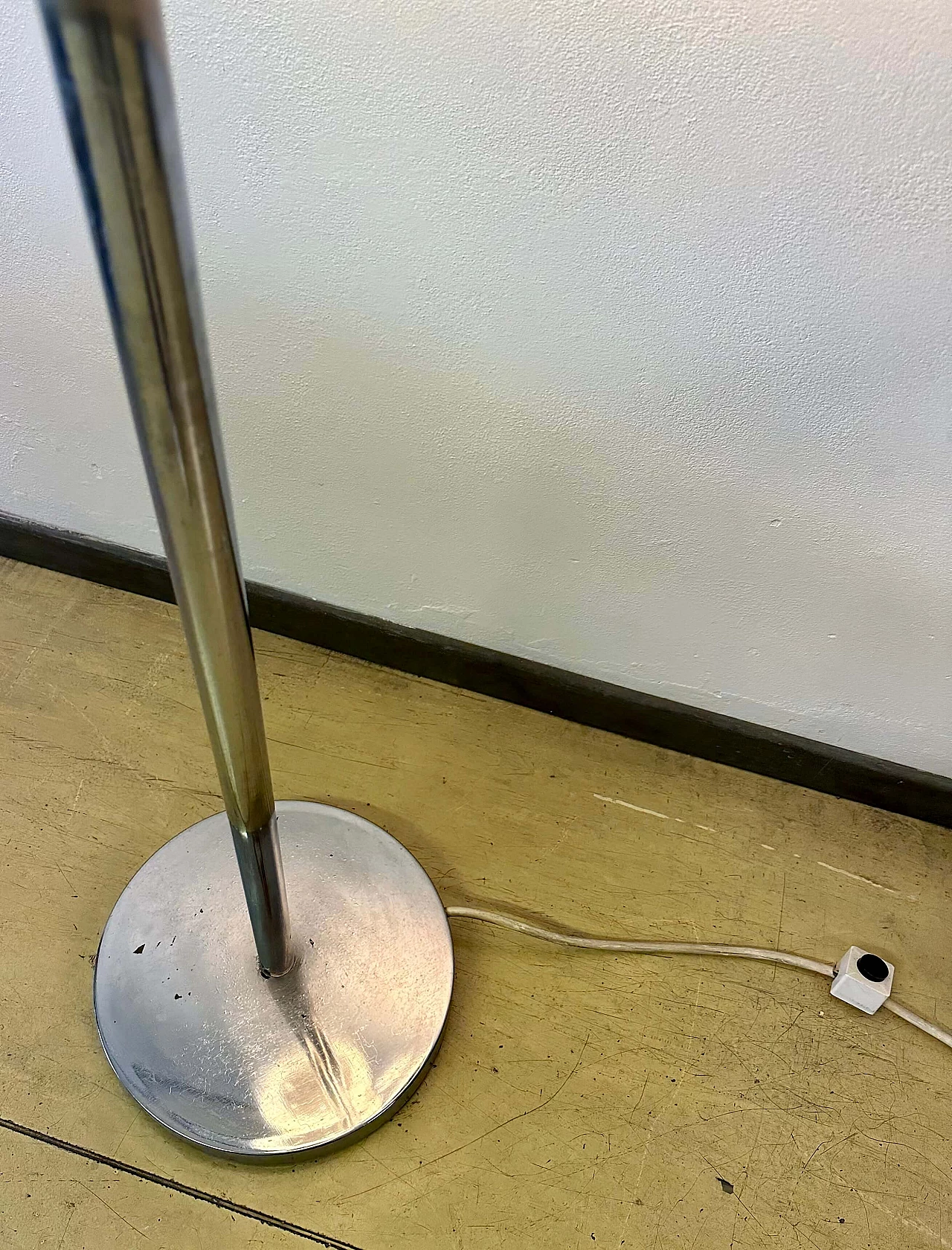 Lampada da terra a cinque luci in acciaio e vetro, anni '70 9