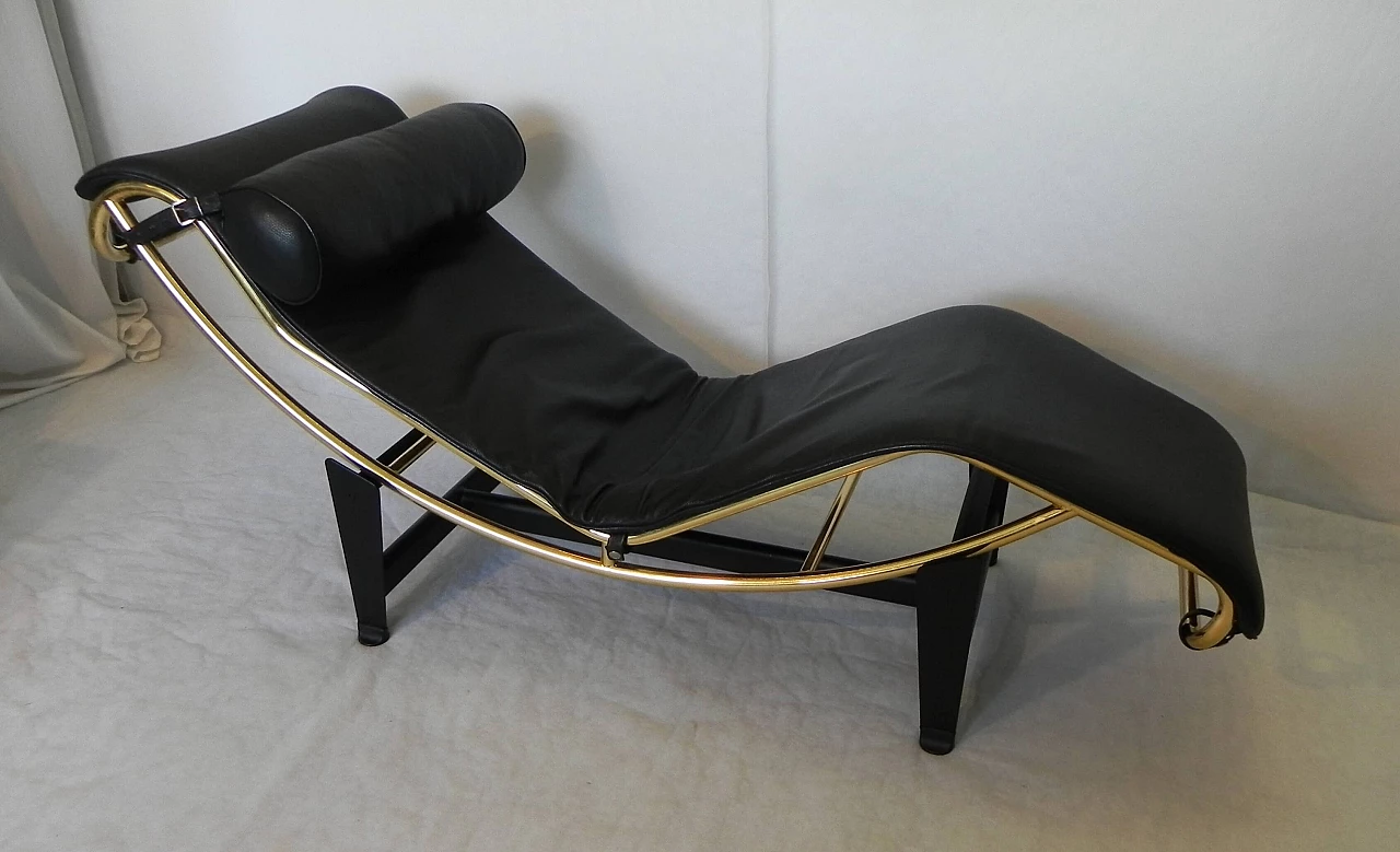 Chaise longue stile Bauhaus in metallo dorato e pelle, anni '80 2