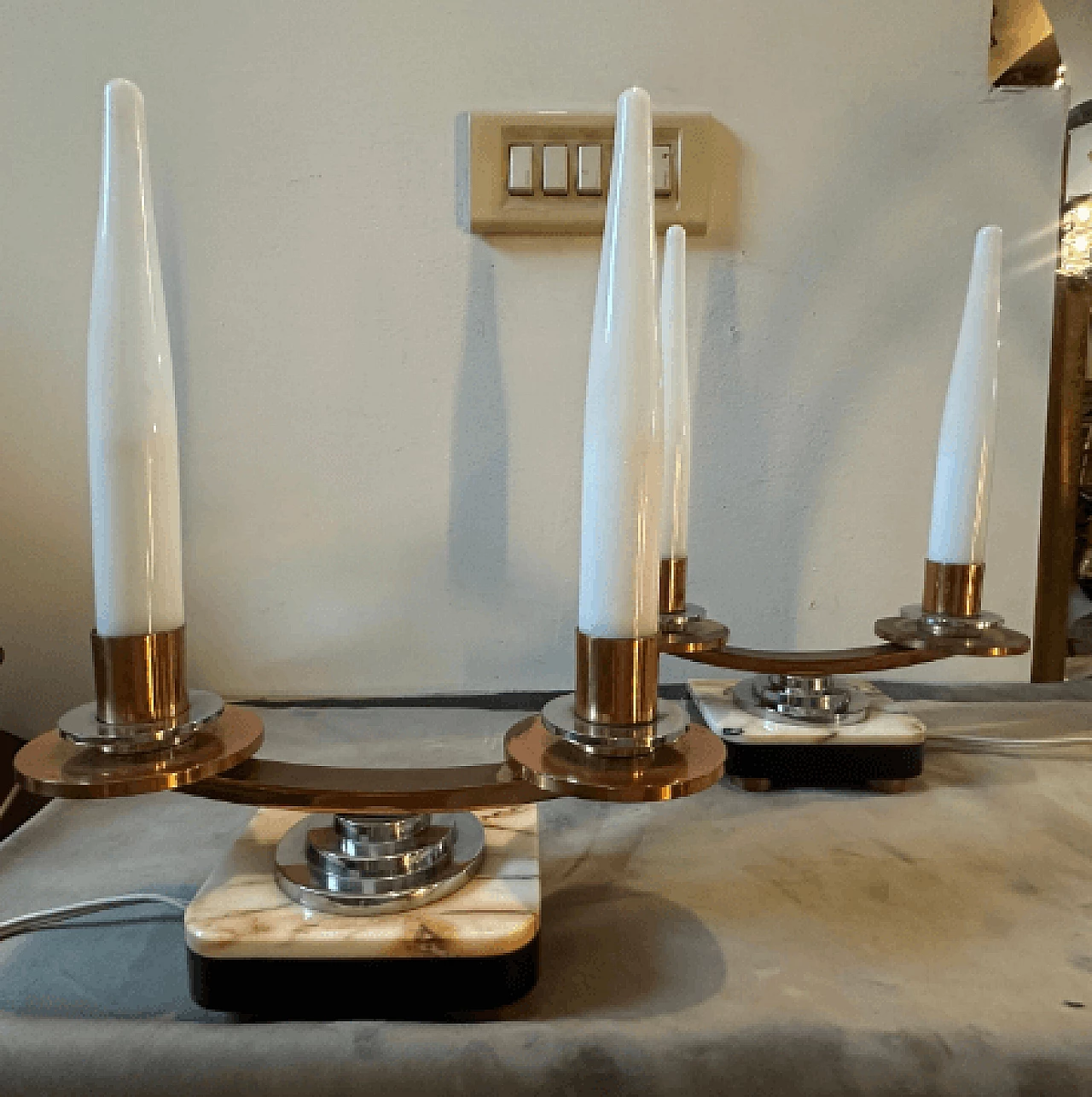 Coppia di lampade da tavolo Art Déco in metallo, marmo e vetro, anni '30 2