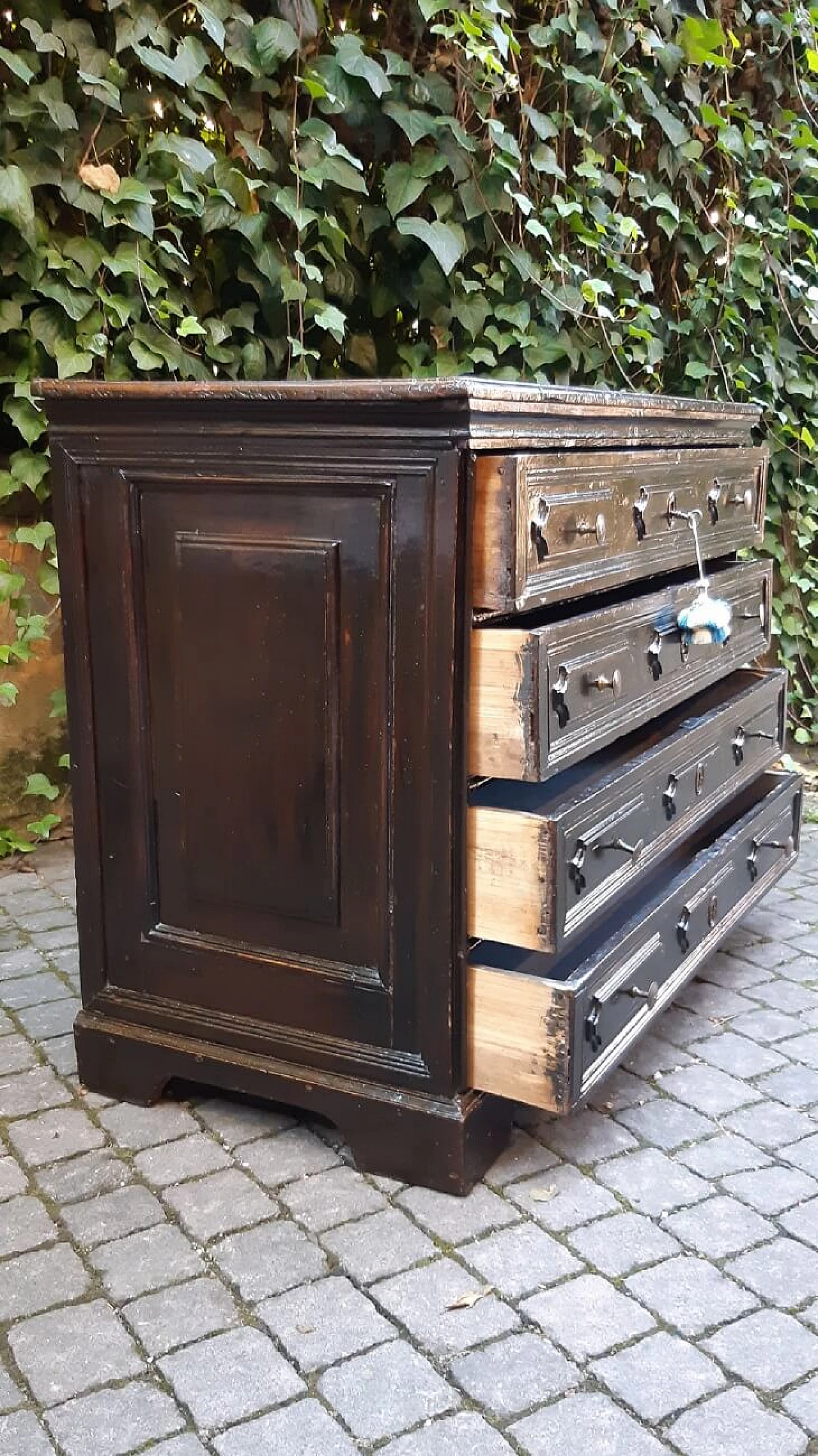 Lombard ebonized cherry wood canterano commode, late 17th century 8