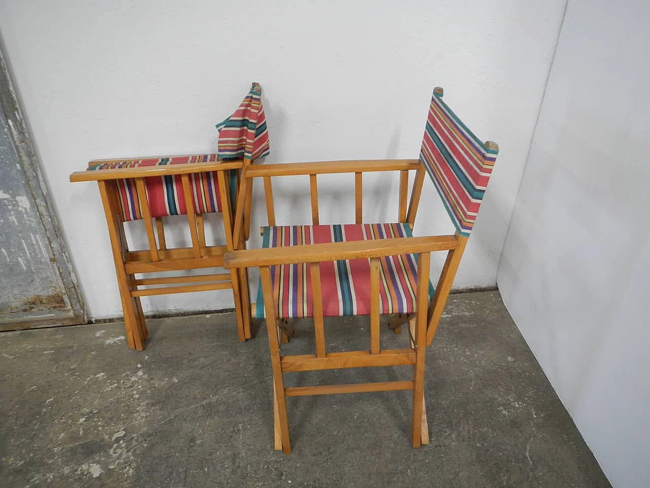 Coppia di sedie pieghevoli in abete e stoffa plastificata, anni '70 6