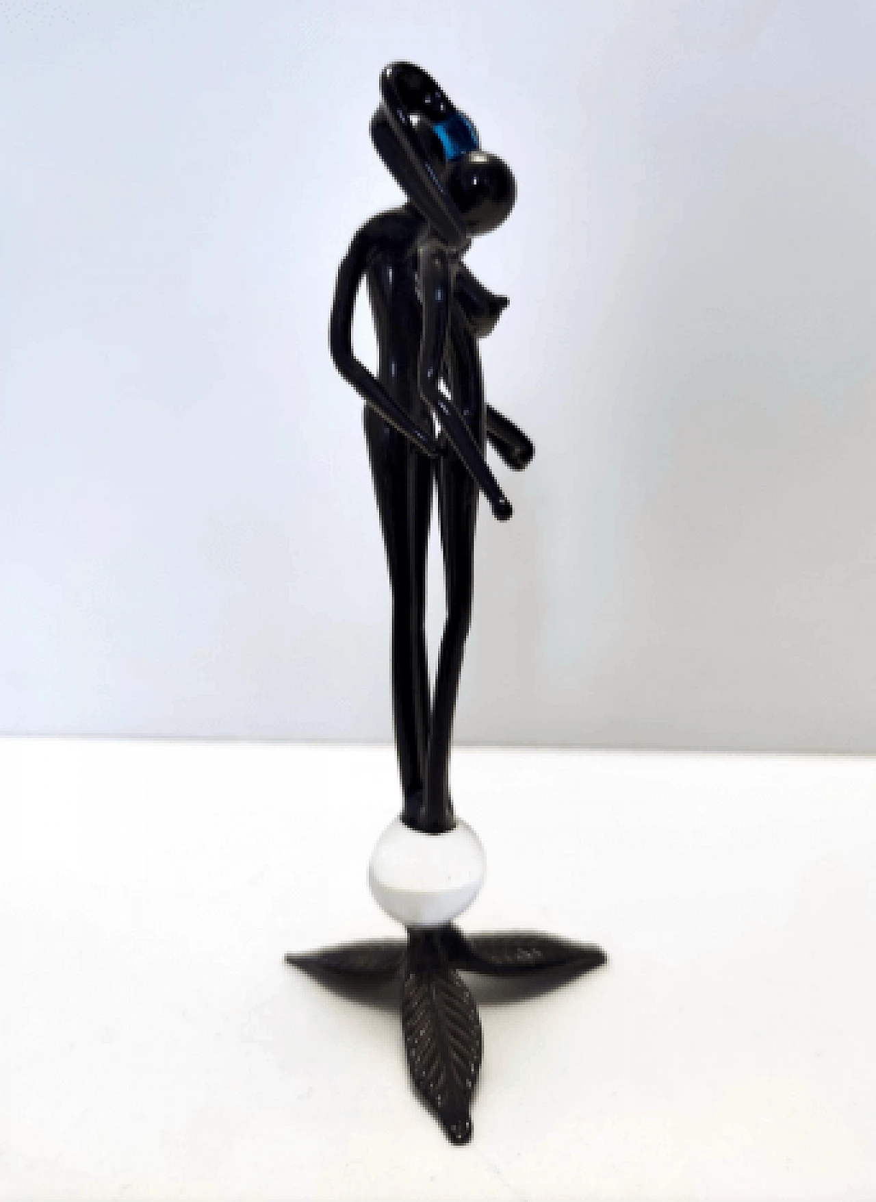 Black Murano glass sculpture of pair of figures, 1990s 5