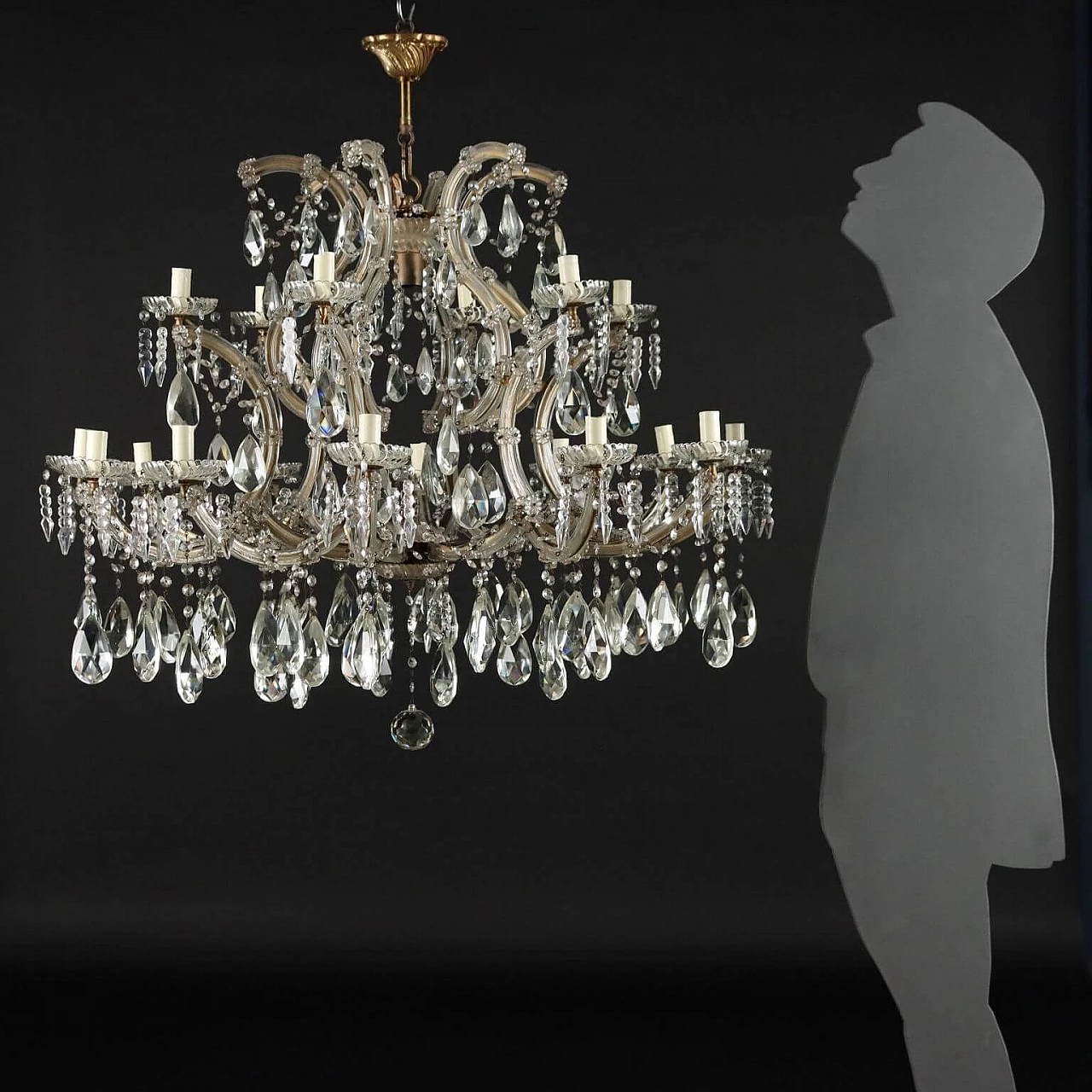 Maria Theresa style eighteen-light glass chandelier, early 20th century 2
