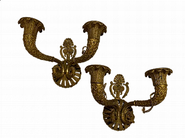 Pair of Baroque style chiseled gilt bronze wall lights, late 18th century
