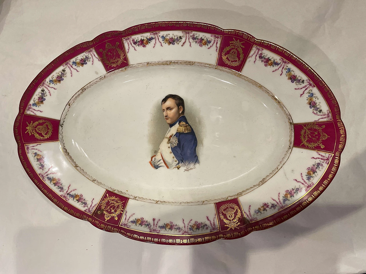 Pair of porcelain plates with portrait of Napoleon by KPM 13