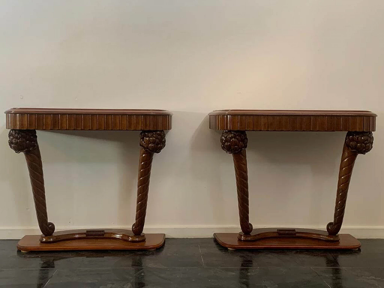 Pair of Art Deco console tables with cornucopia-shaped pilasters, 1930s 1
