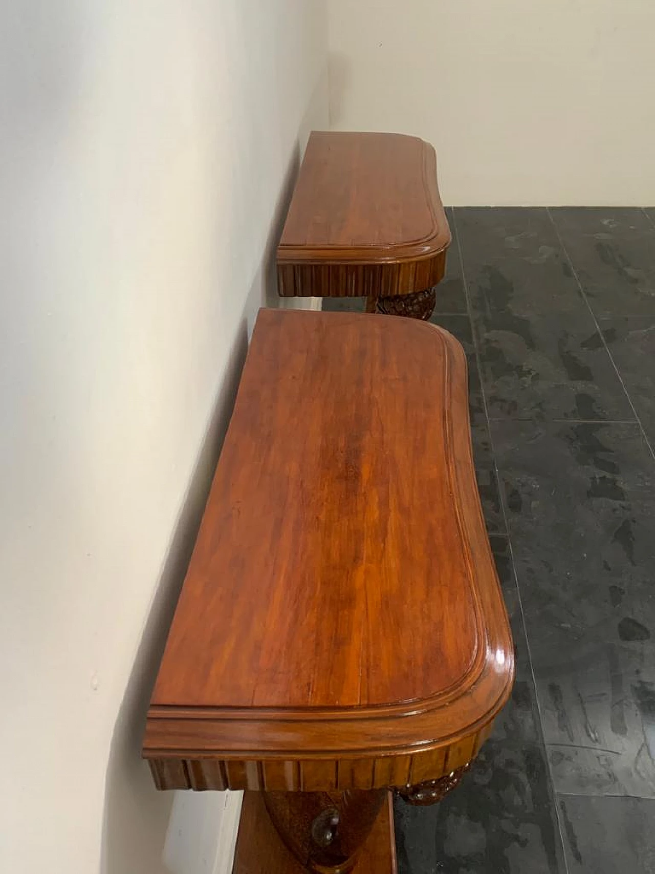 Pair of Art Deco console tables with cornucopia-shaped pilasters, 1930s 5