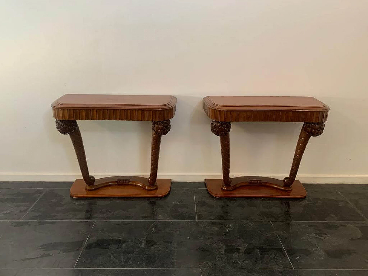 Pair of Art Deco console tables with cornucopia-shaped pilasters, 1930s 7