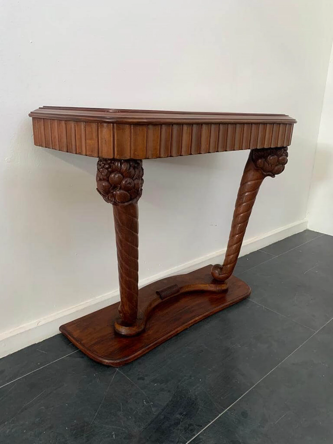 Pair of Art Deco console tables with cornucopia-shaped pilasters, 1930s 8
