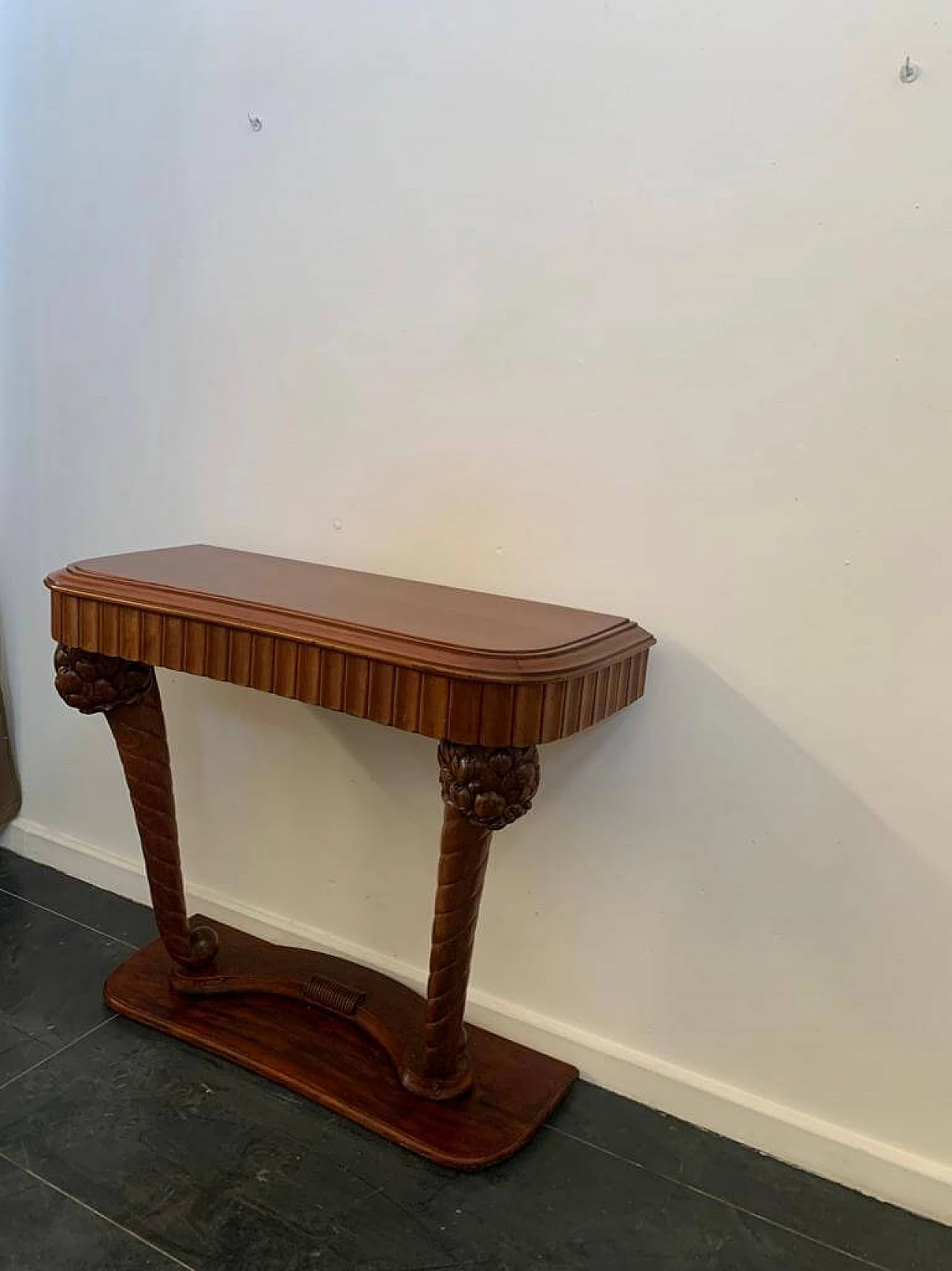 Pair of Art Deco console tables with cornucopia-shaped pilasters, 1930s 16