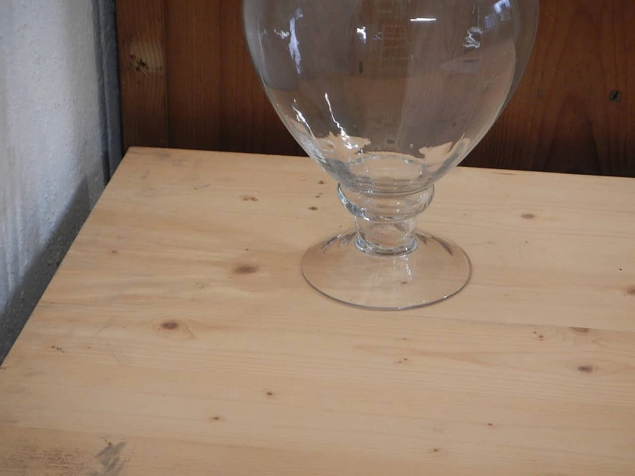 Glass vase with lid, 1980s 8