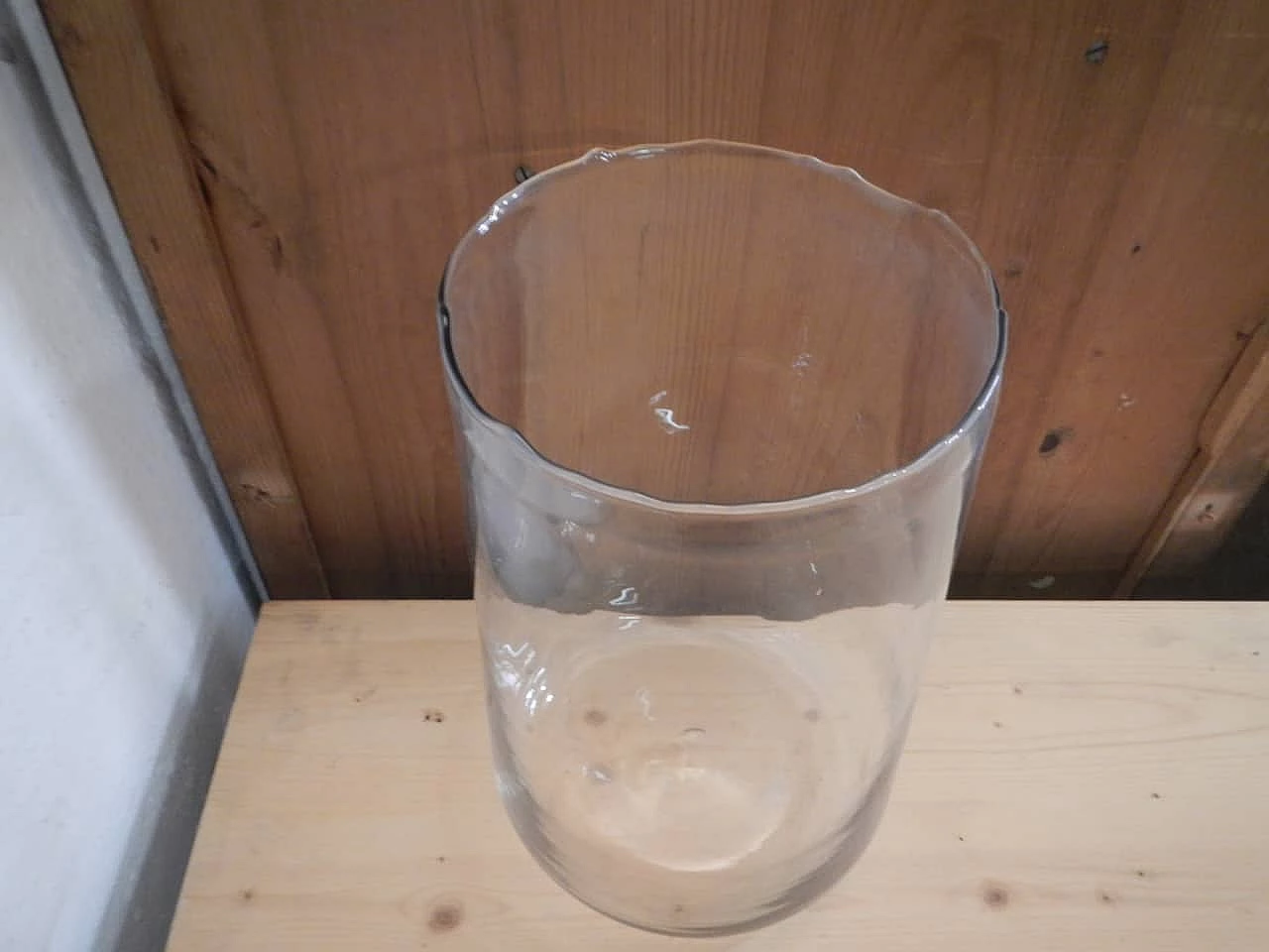 Cylindrical glass vase with wavy edge, 1980s 3