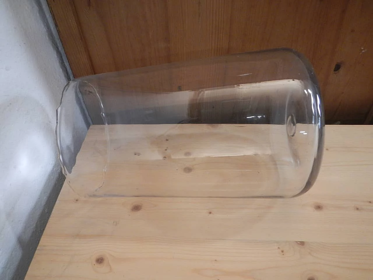 Cylindrical glass vase with wavy edge, 1980s 7